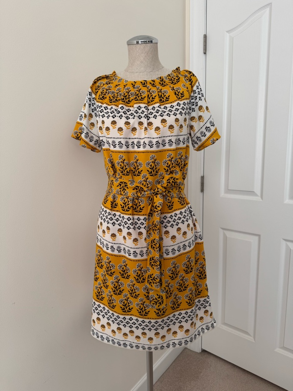 Ann Taylor Marigold Black and White Floral Stripe Tie Waist Mini Dress